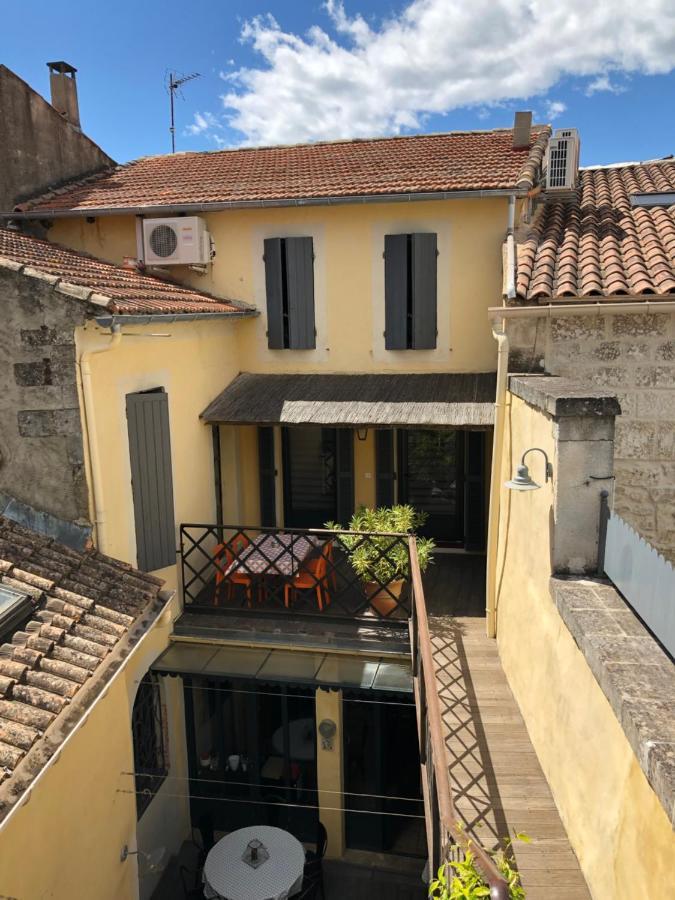 Le Sommeil Des Fees Saint-Rémy-de-Provence Exterior foto