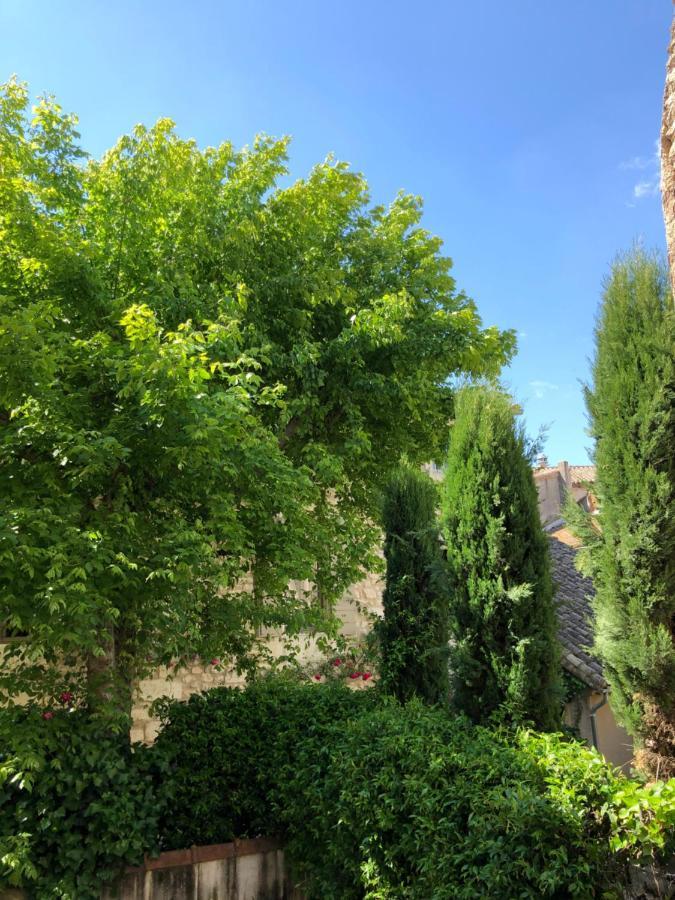 Le Sommeil Des Fees Saint-Rémy-de-Provence Exterior foto